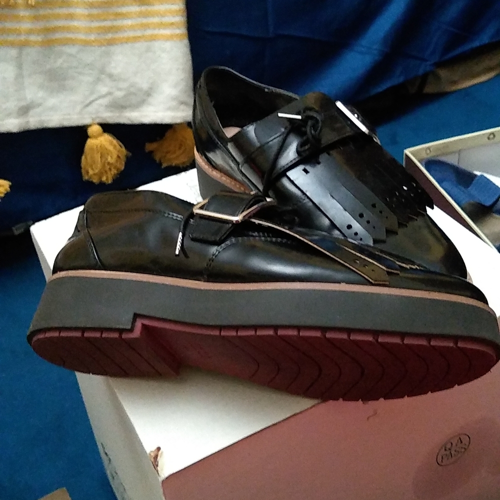 Loafer - Picture 2 of 10